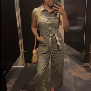 Casual Gray Button-Up Vest